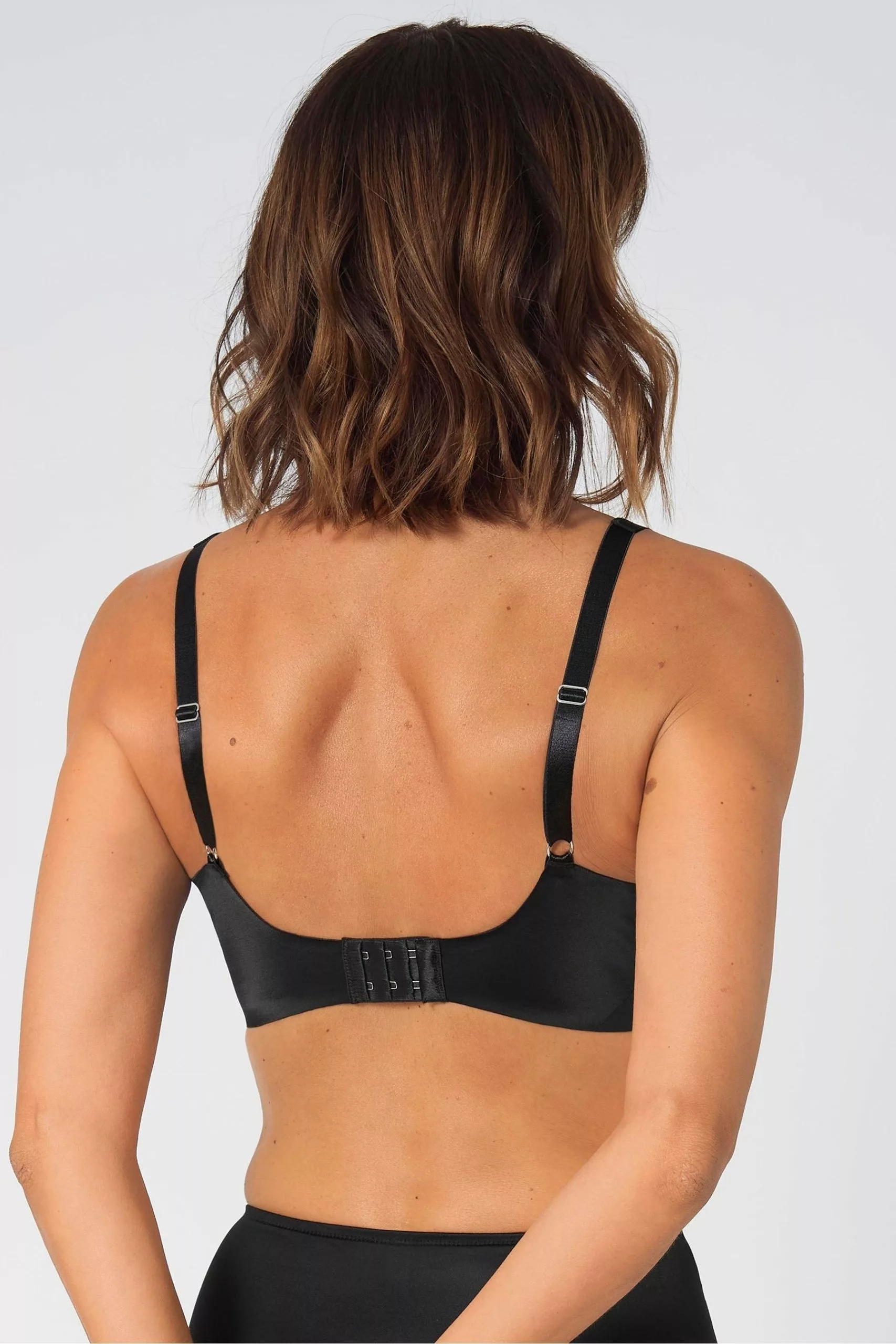 Triumph® True Shape Sensation Non Wired Minimiser Bra 2 Triumph® True Shape Sensation Non Wired Minimiser Bra - Image 2