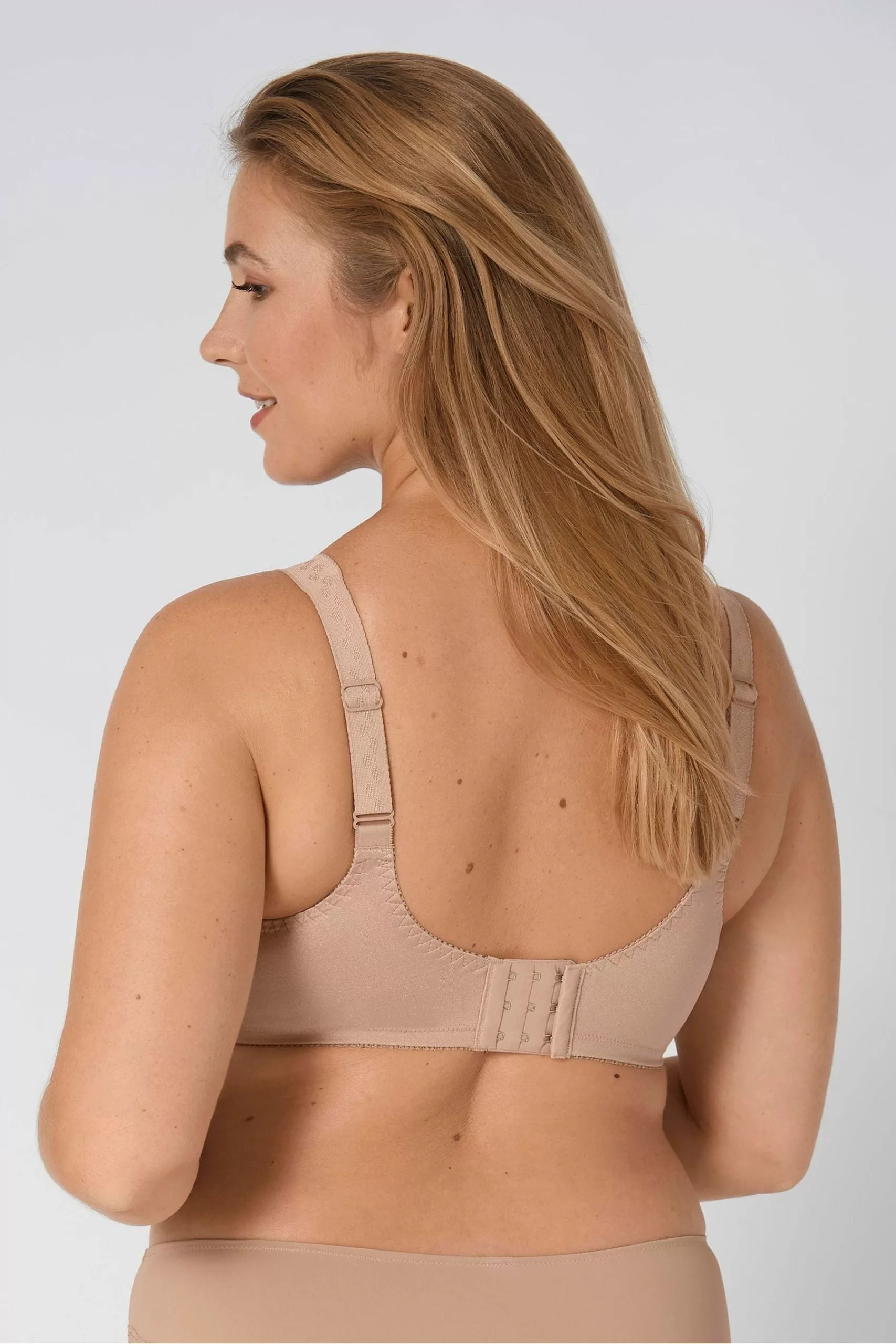 Triumph® Ladyform Soft Wired Bra 2 Triumph® Ladyform Soft Wired Bra - Image 2