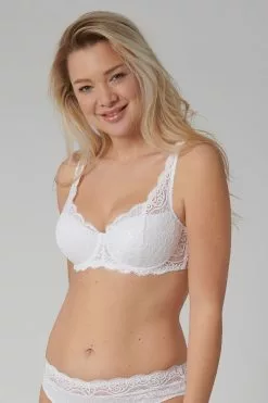 Triumph Amourette 300 Wired Half Padded Bra