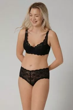 Triumph Shop 47 Triumph Amourette 300 Wired Half Padded Bra