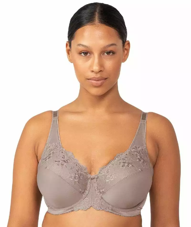 Triumph Embroidered Minimizer Bra - Coffee Sugar 1 Triumph Embroidered Minimizer Bra - Coffee Sugar
