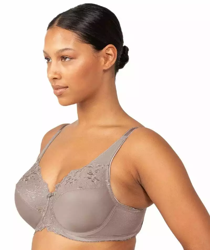 Triumph Embroidered Minimizer Bra - Coffee Sugar 3 Triumph Embroidered Minimizer Bra - Coffee Sugar - Image 3